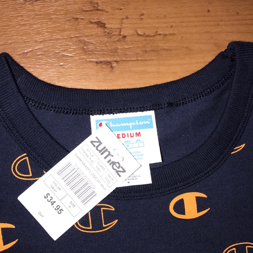 NWT CHAMPION T-SHIRT - Picture 3 of 4